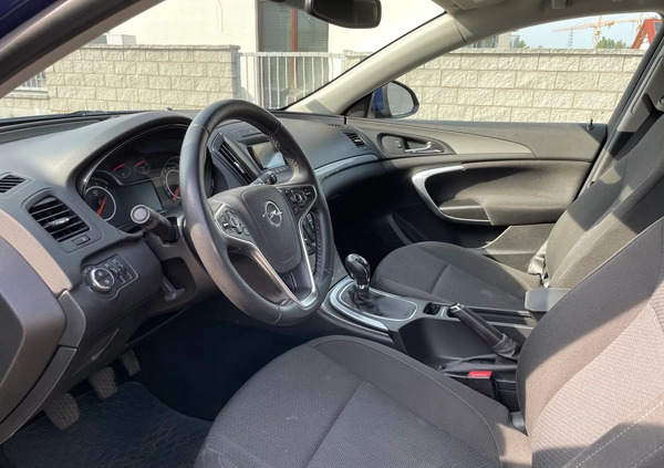 Opel Insignia cena 37000 przebieg: 140000, rok produkcji 2015 z Gdańsk małe 137